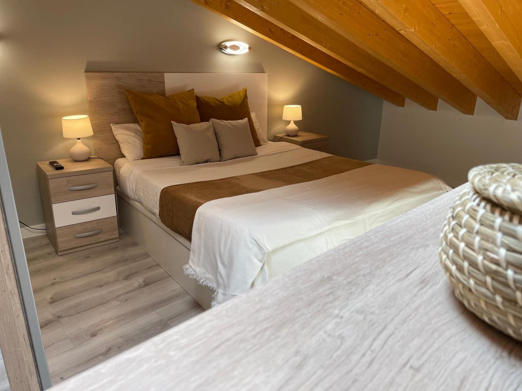 Apartamentos Aranda - Atico Duero Aranda de Duero Εξωτερικό φωτογραφία